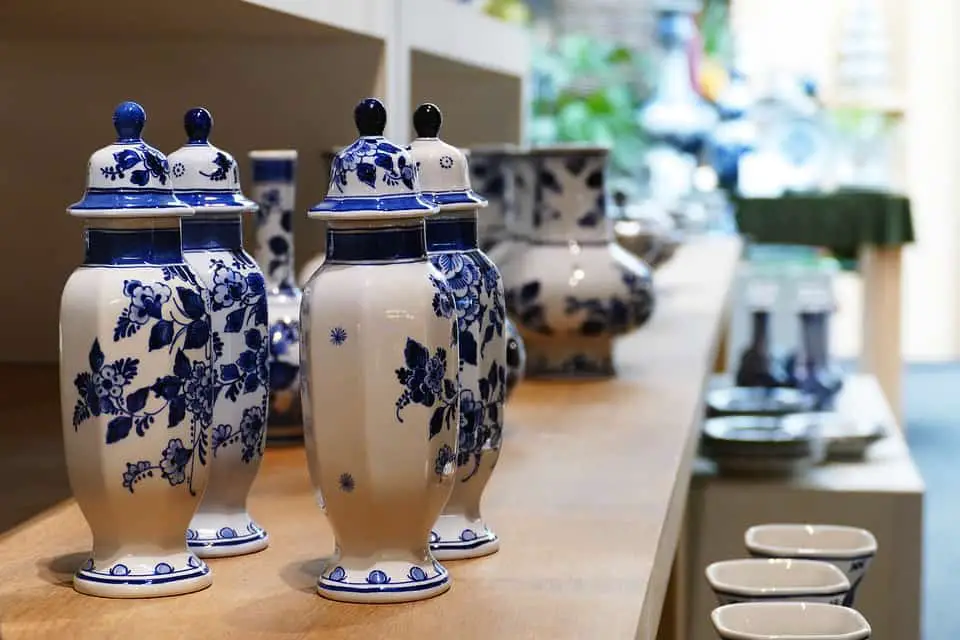 Dutch porcelain from St Maarten